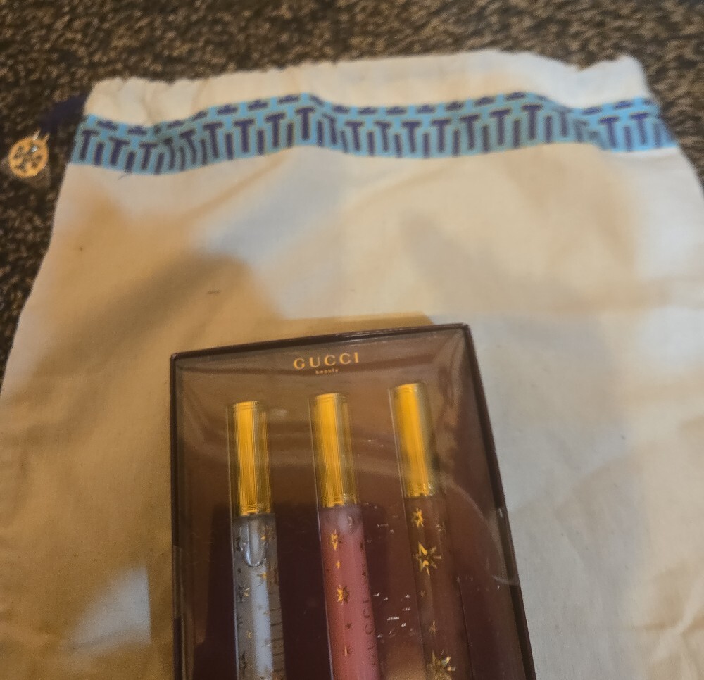 (93)Gucci Lip Gloss Trio with Gold Caps & Tory BURCH DUST BAG - Picture 5 of 8